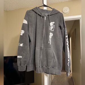 listing-status-banner